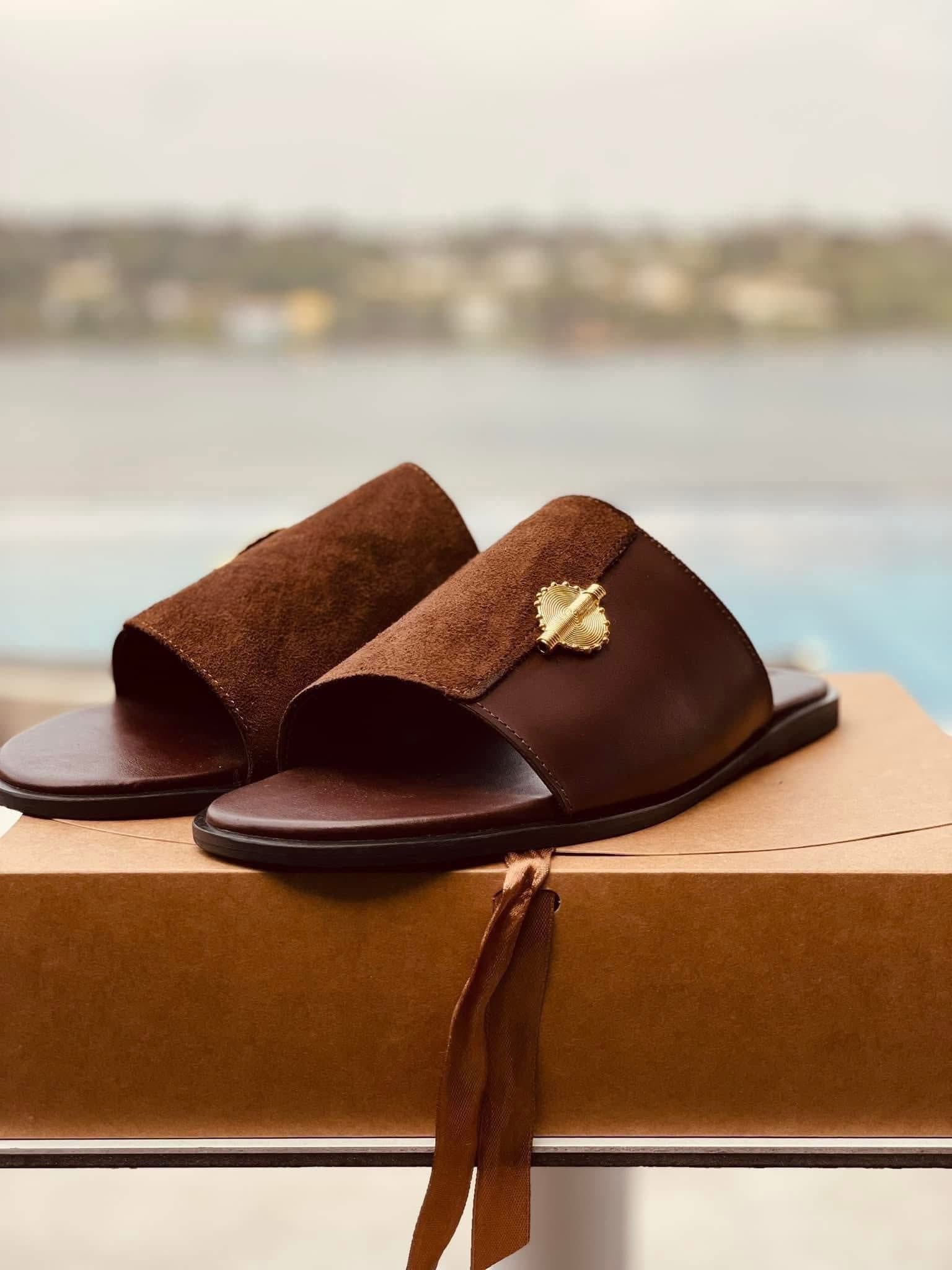 𝐒𝐚𝐧𝐤𝐨𝐟𝐚 Brown